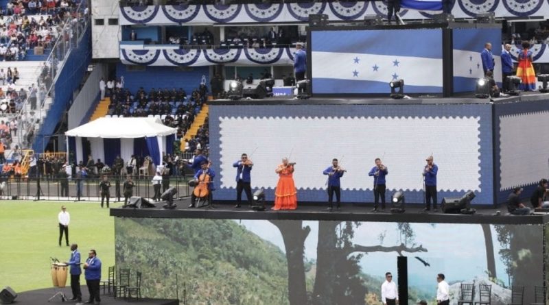 Orquesta integrada por privados de libertad participa en actos conmemorativos de independencia